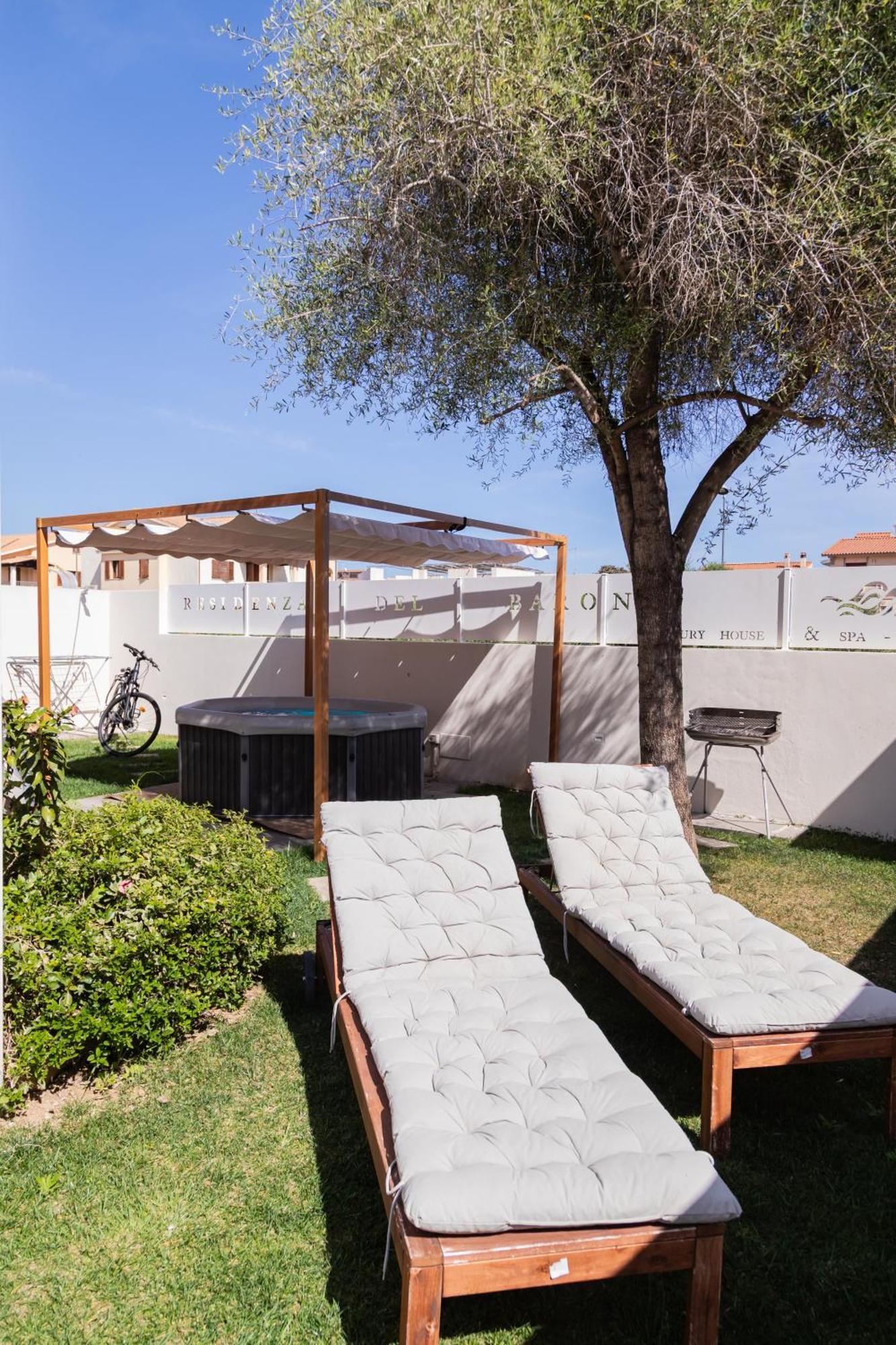 Residenza del Barone Luxury House&SPA - Pula, Sardegna Exterior foto